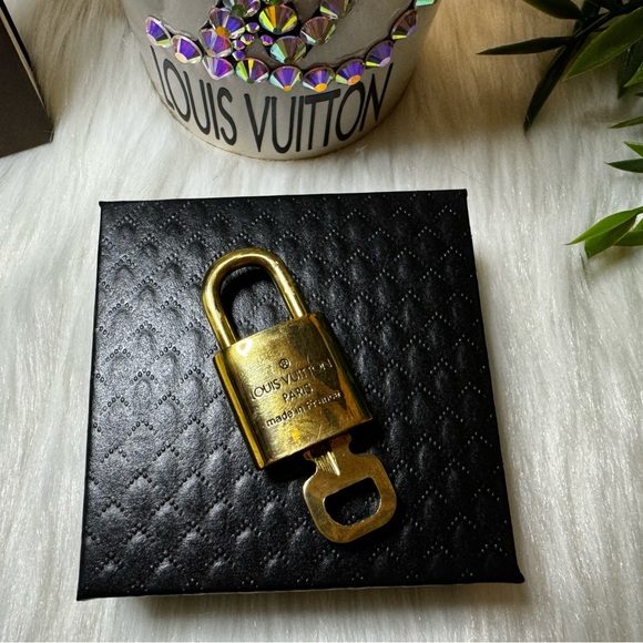 Louis Vuitton Lock & Key w/Chain & Box #309 - Picture 9 of 9
